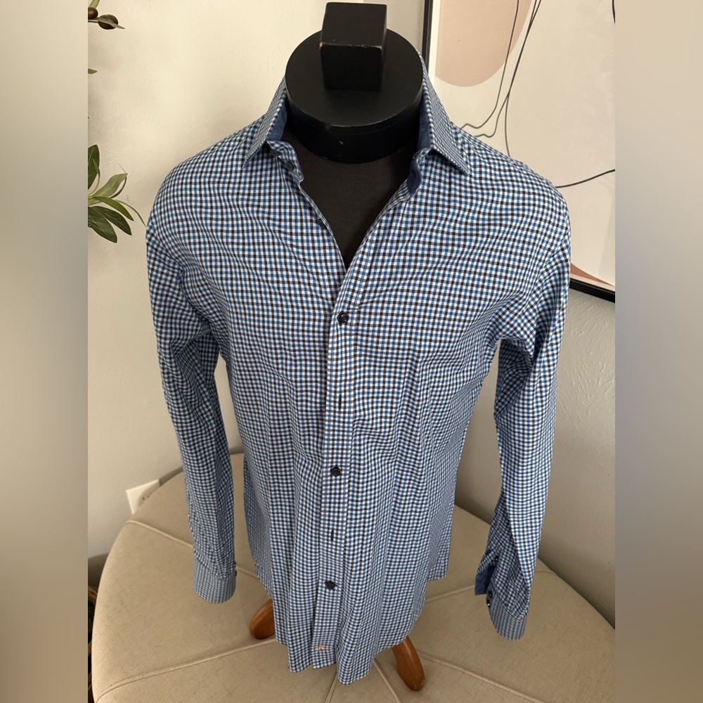 Thomas Dean Blue and White Checkered Button Down Shirt